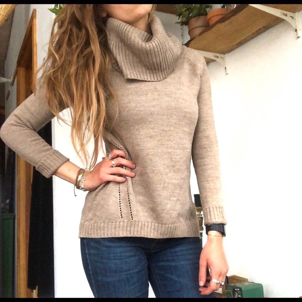 New York & Co • Tan Cowl Neck Sweater